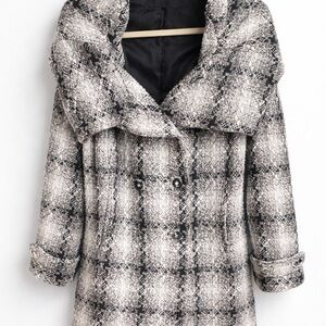 BKE Women's Monochrome Checkered Teddy Jacket